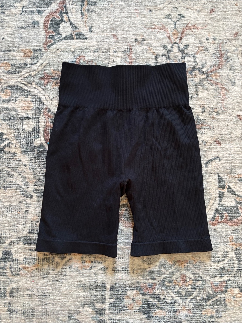 Ribbed High-Waist athletic shorts